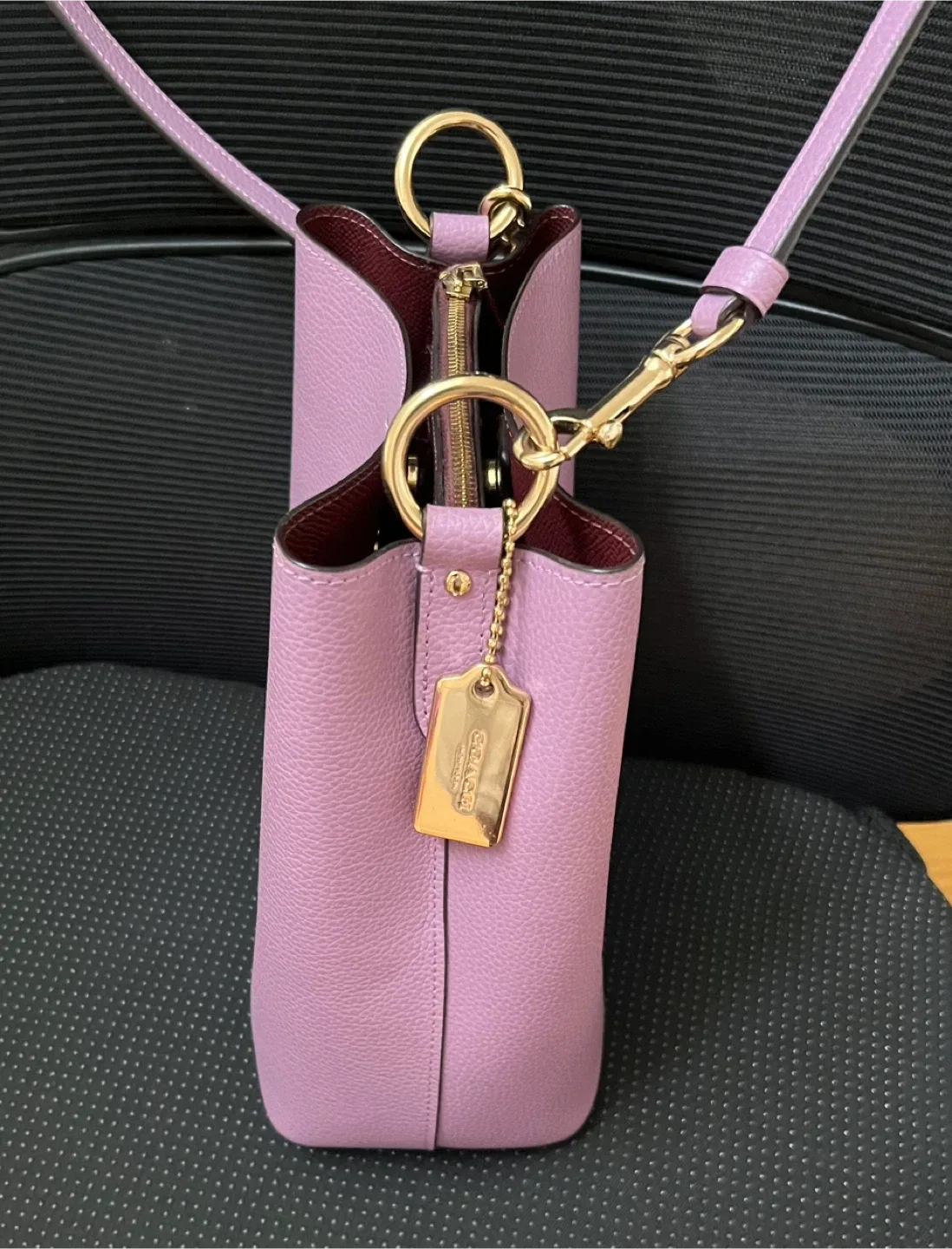Coach Small Town Bucket Bag Lilac image indicator(3)