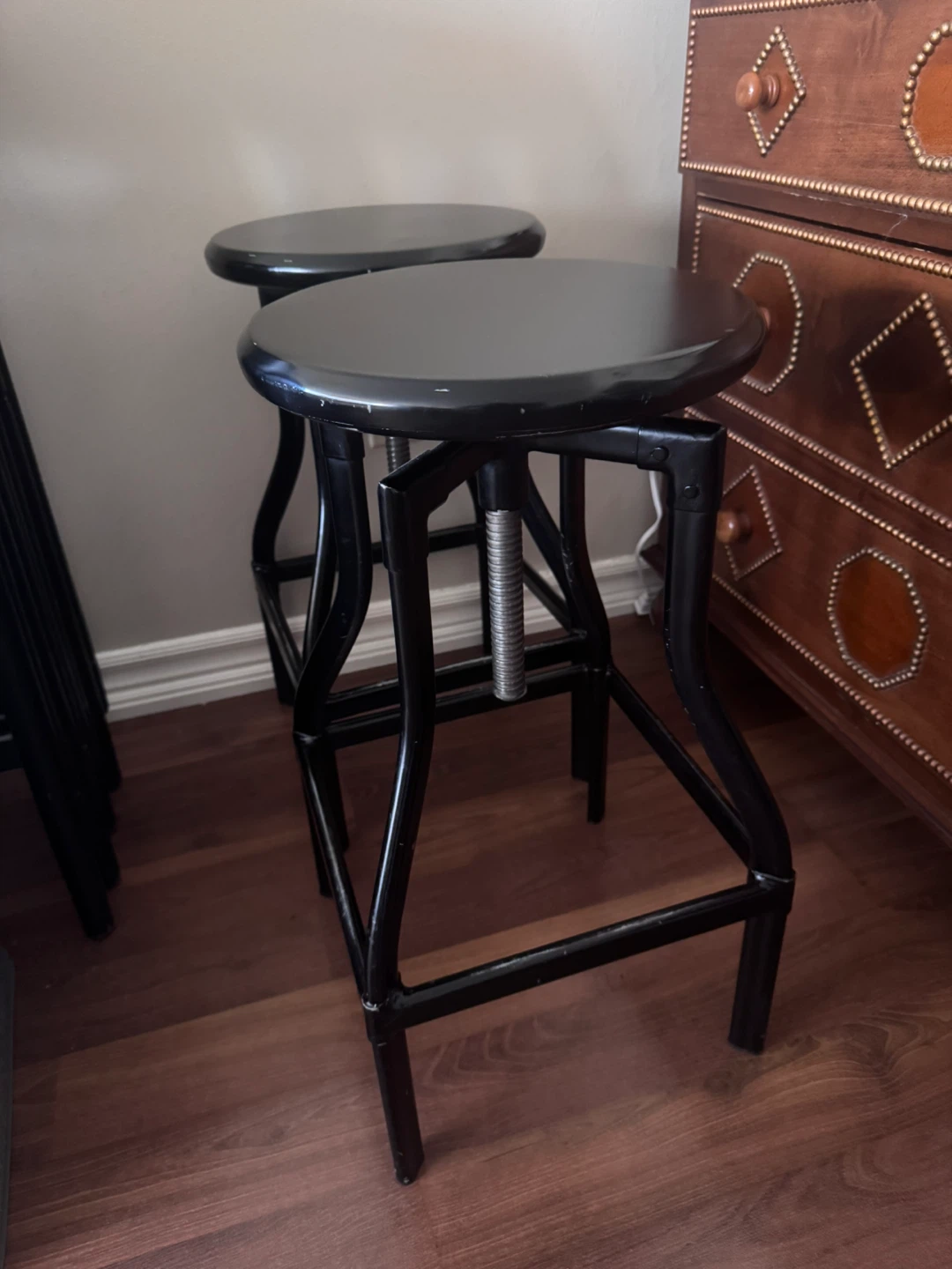 2 Bar Stools
