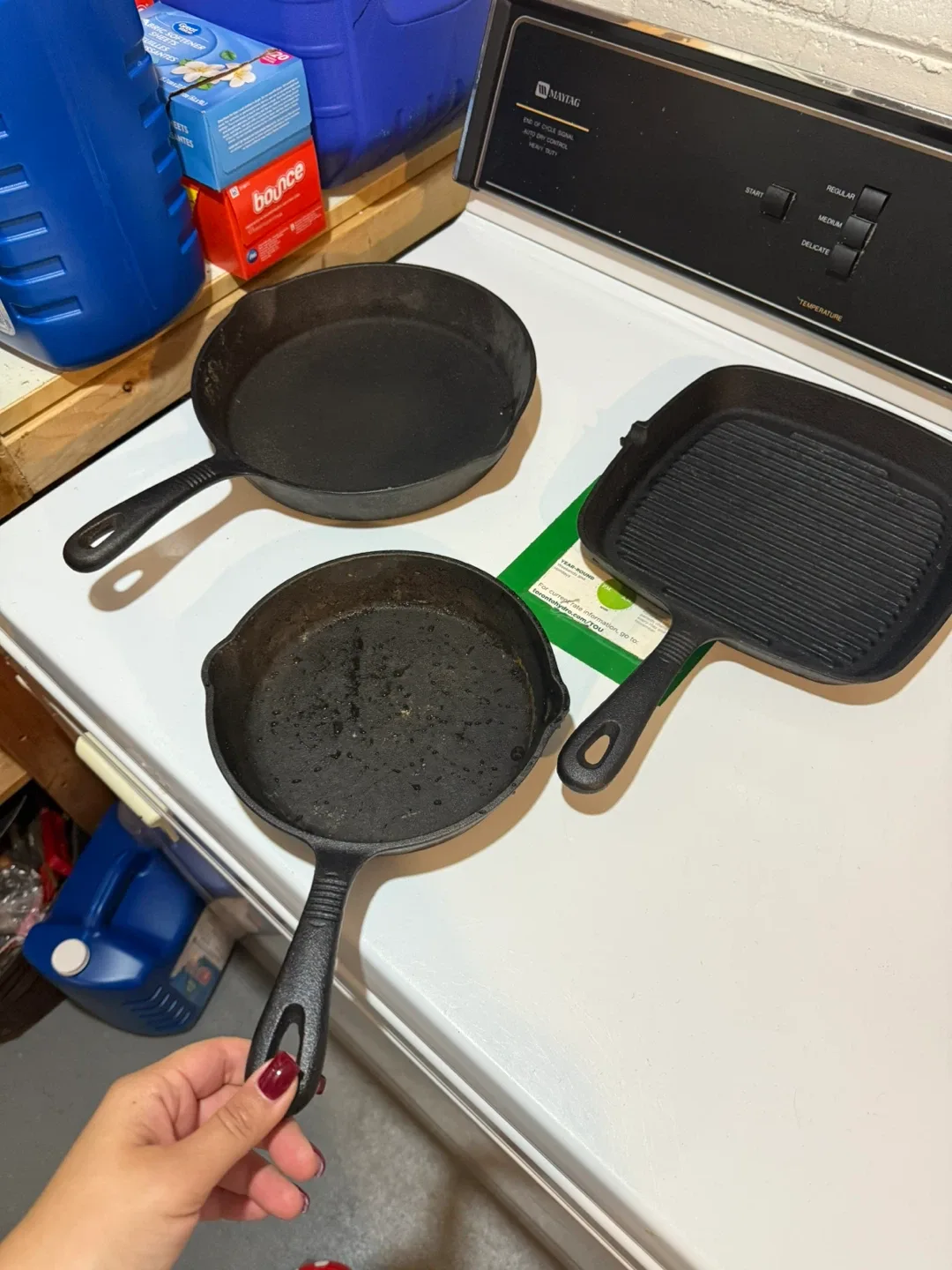 Cast Iron Skillet Set - Round & Square thumbnail