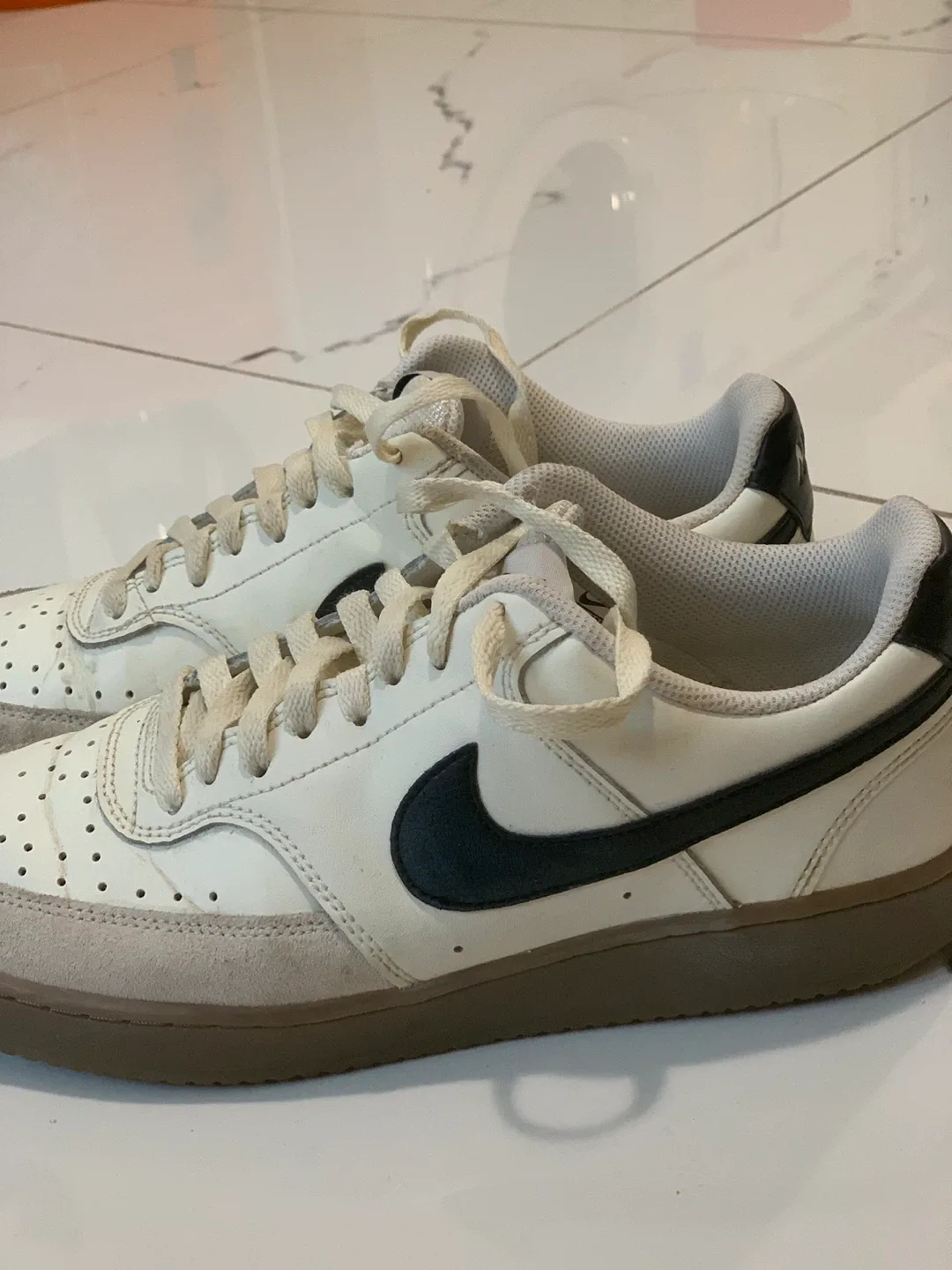 Nike Court Vision Lo Sneakers - Size 9 image indicator(2)