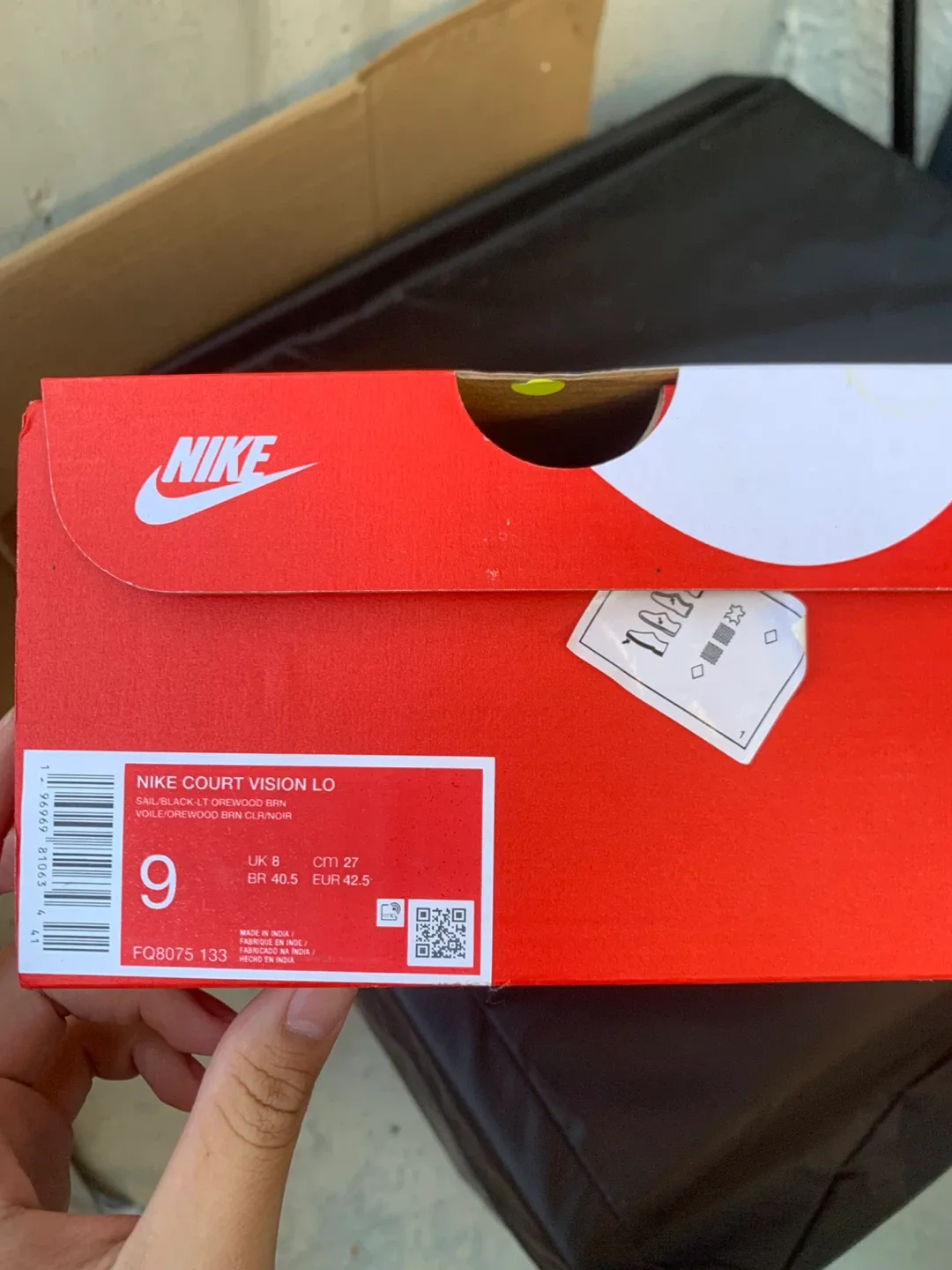 Nike Court Vision Lo Sneakers - Size 9 image indicator(5)