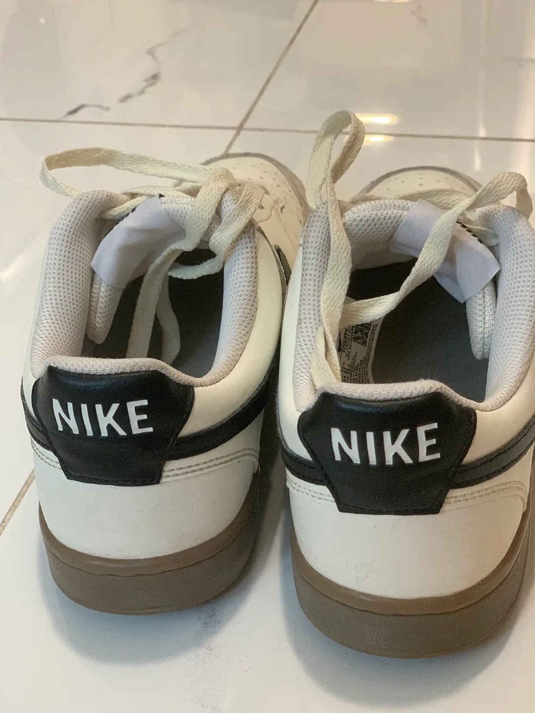 Nike Court Vision Lo Sneakers - Size 9 image indicator(6)