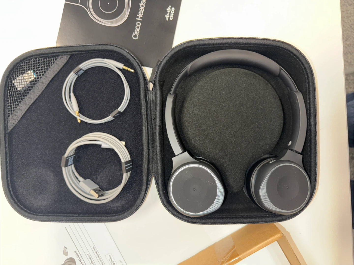 Cisco Headset 730 - Like New! - photo 3