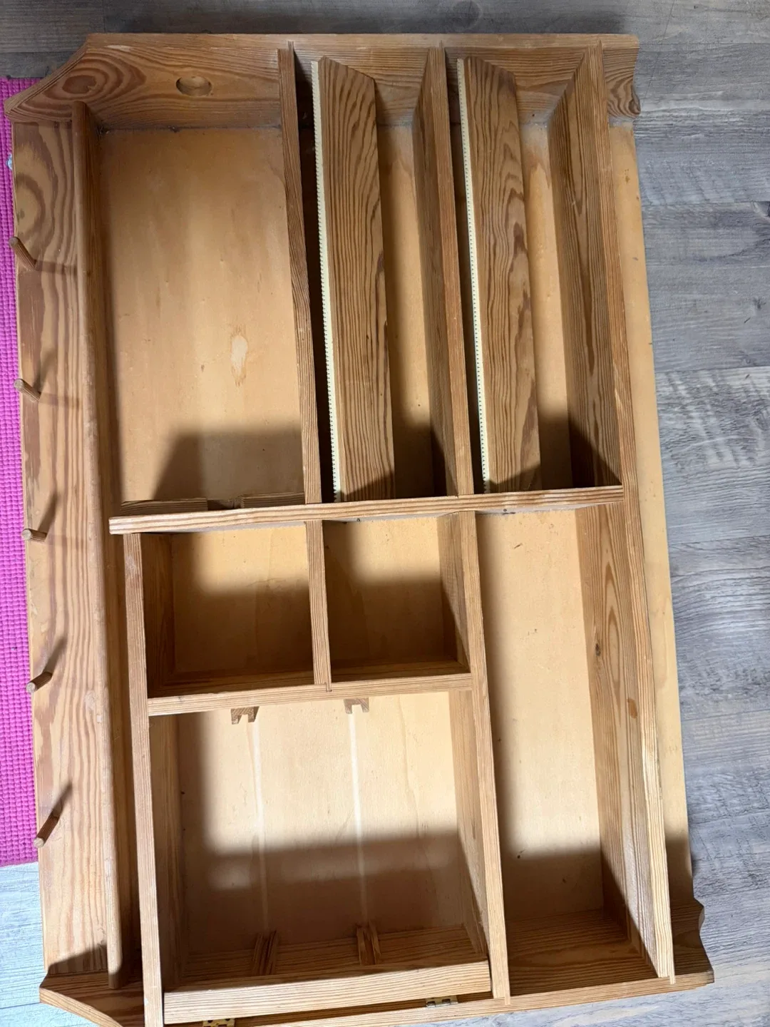 Wooden Wall Organizer image indicator(3)