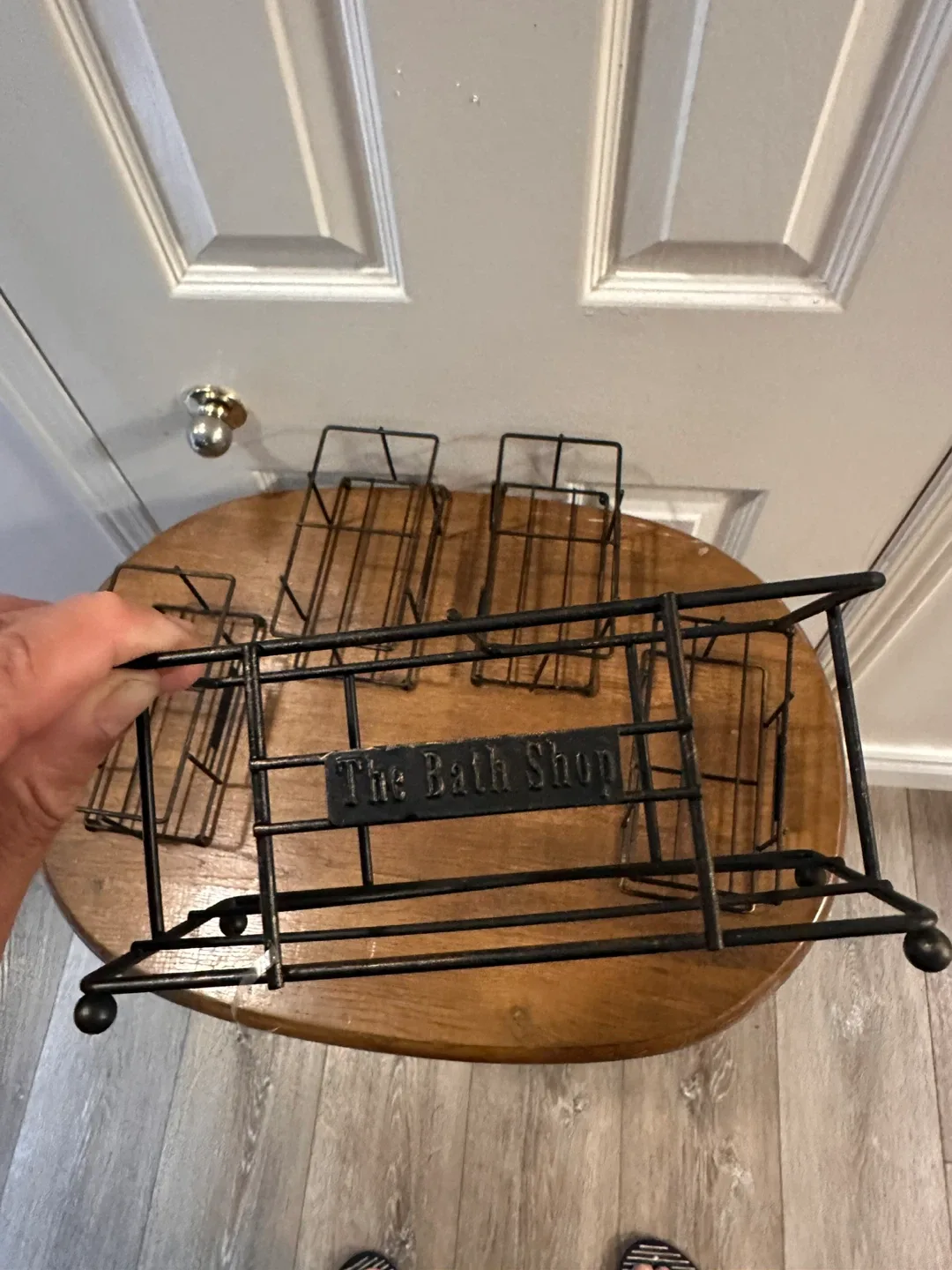 5 New The Bath Shop  Holders - image indicator(2)