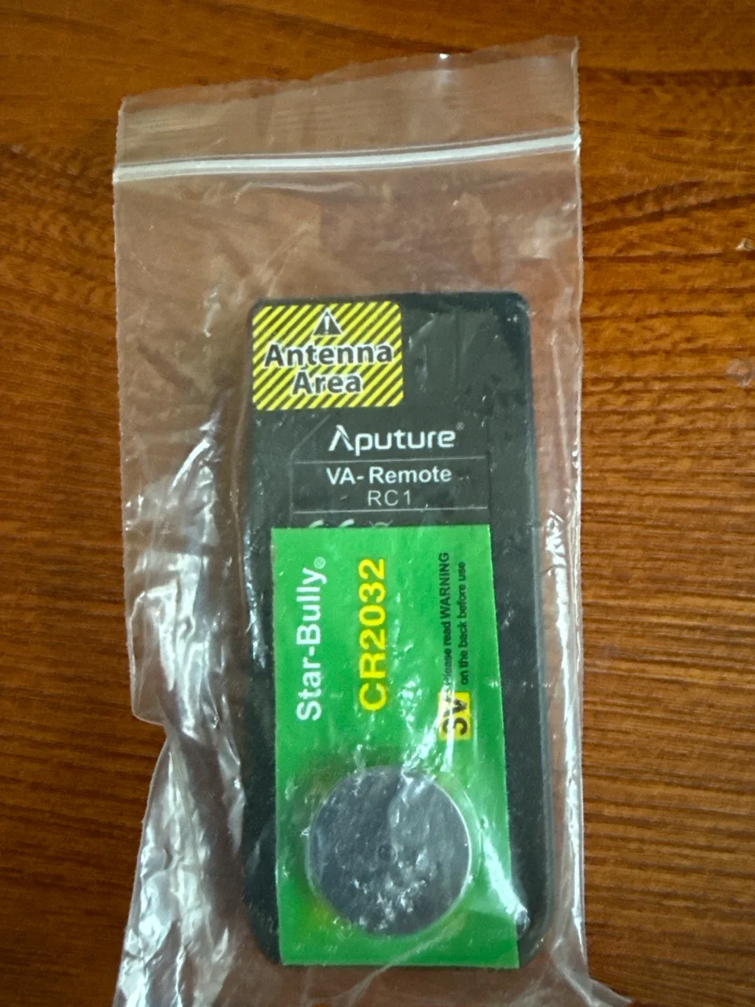 Aputure Amaran HR672KIT LED Lighting Kit with Remote image indicator(2)