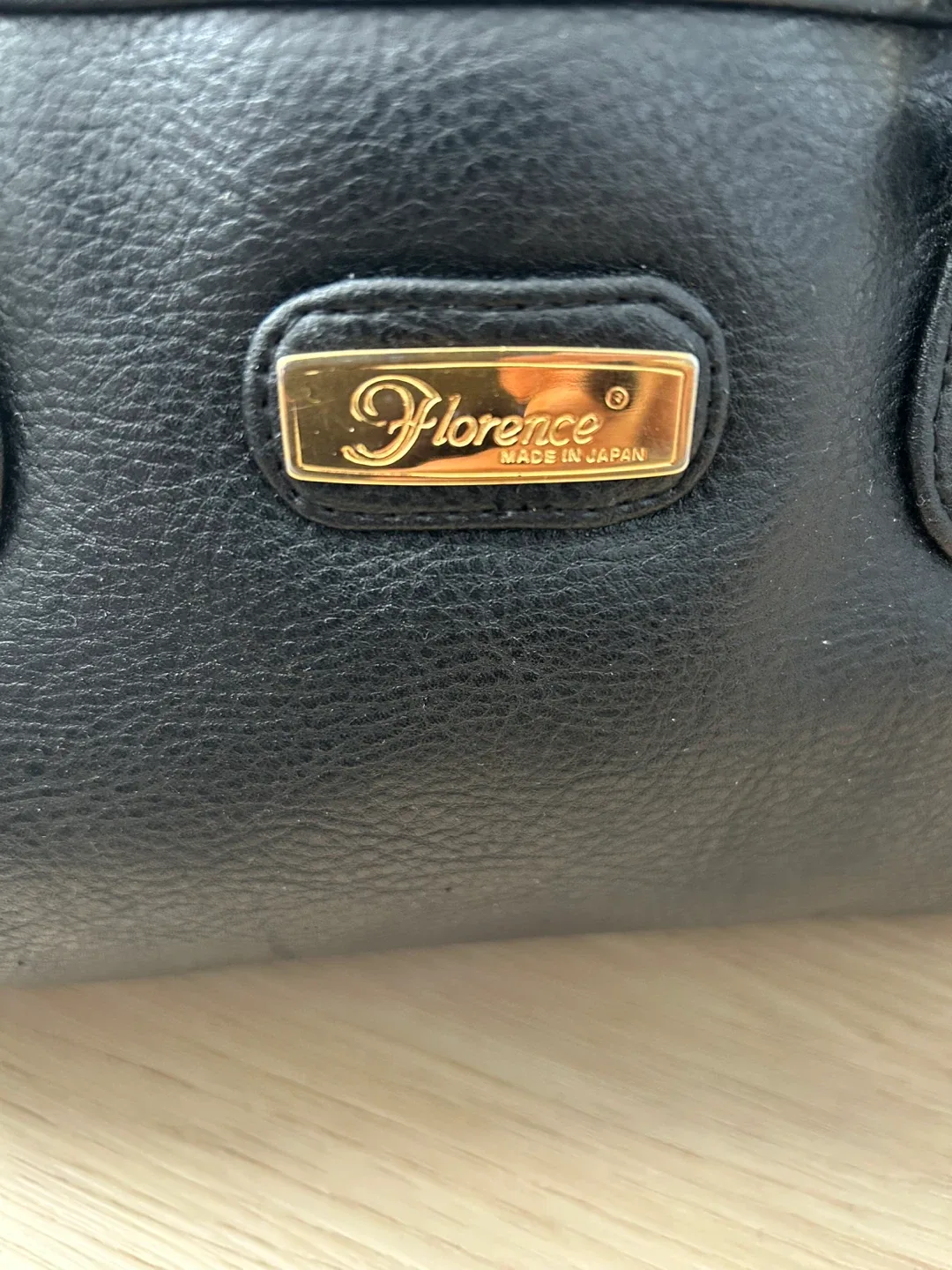 Florence Black Leather Handbag image indicator(2)