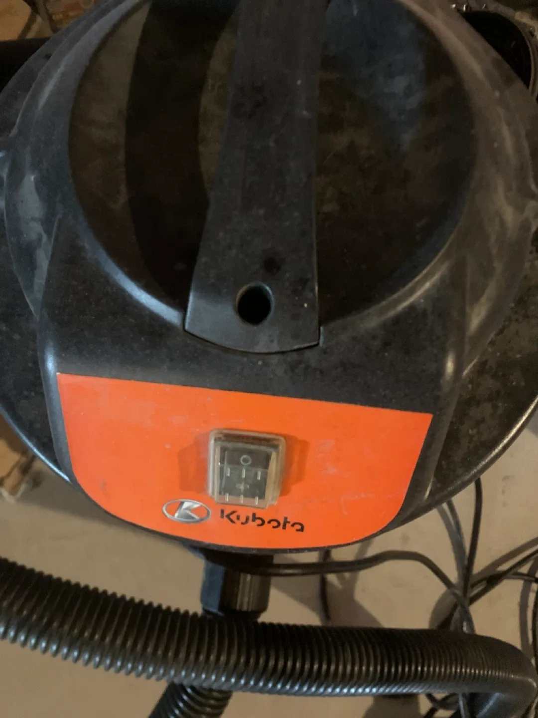 Kubota Wet/Dry Vacuum image indicator(2)