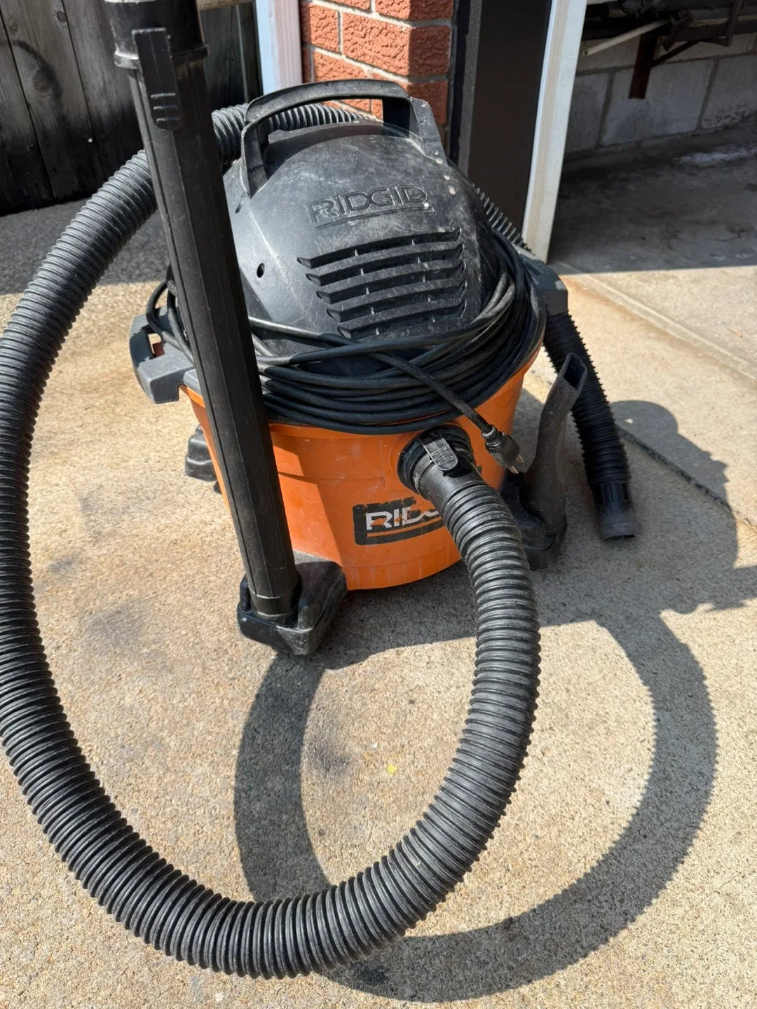 Ridgid wet / dry vacuum thumbnail