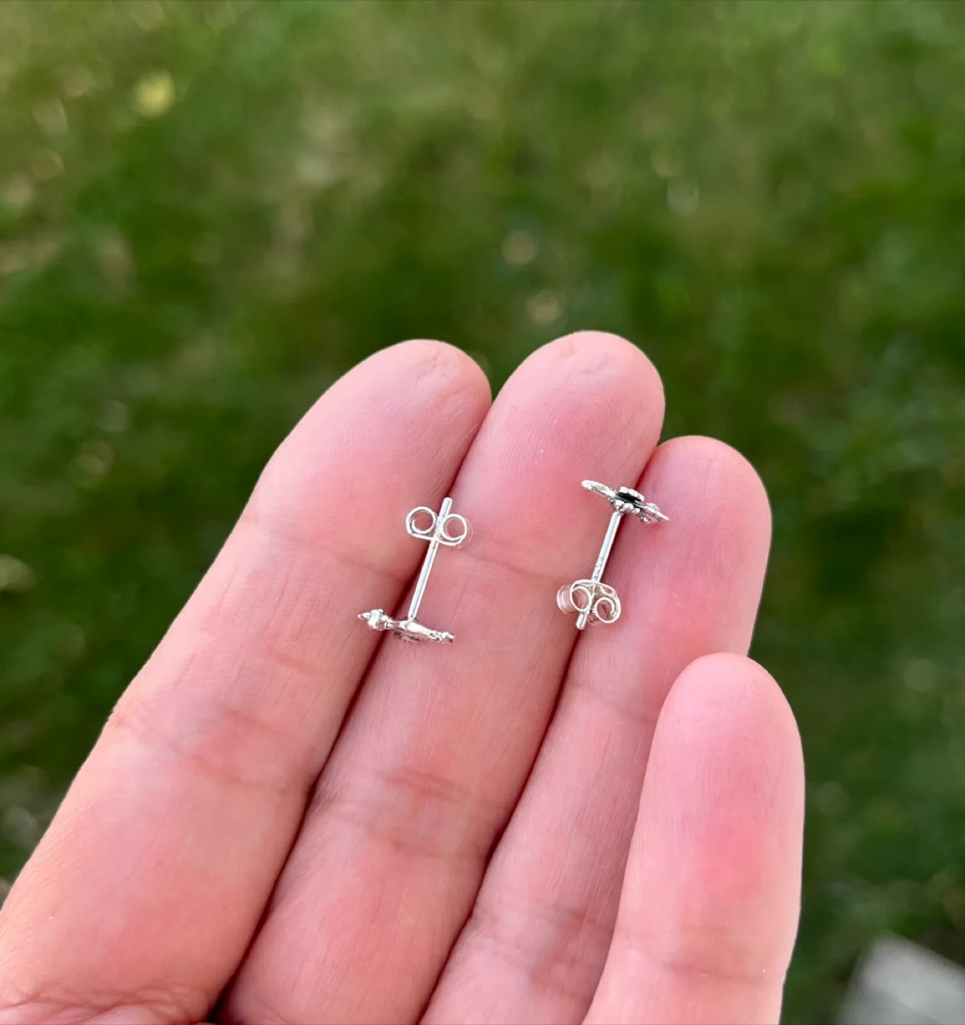 Seahorse Stud Earrings 925 stamp image indicator(3)