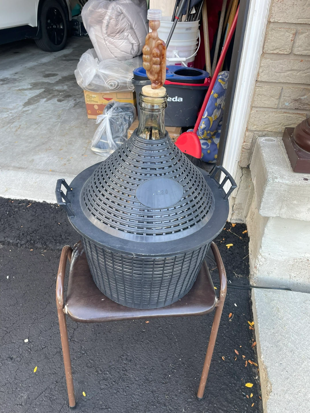 Large Demijohn Glass Bottle with Wicker Basket - photo 3