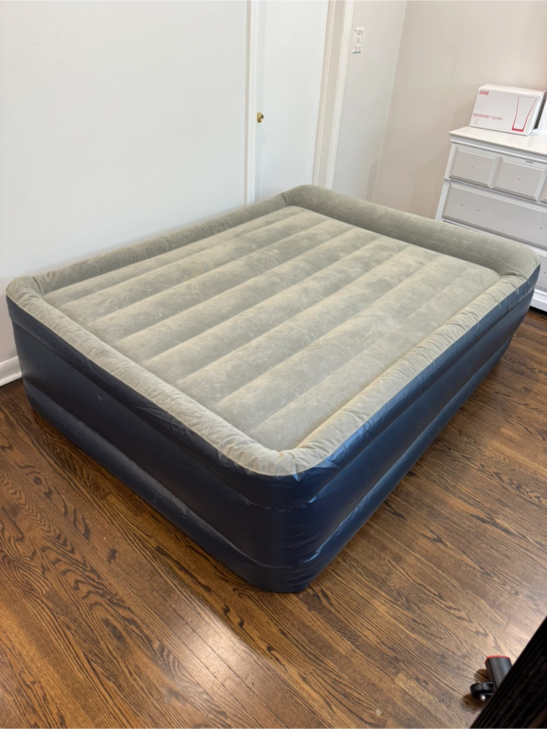 Queen Size Air Mattress - photo 4
