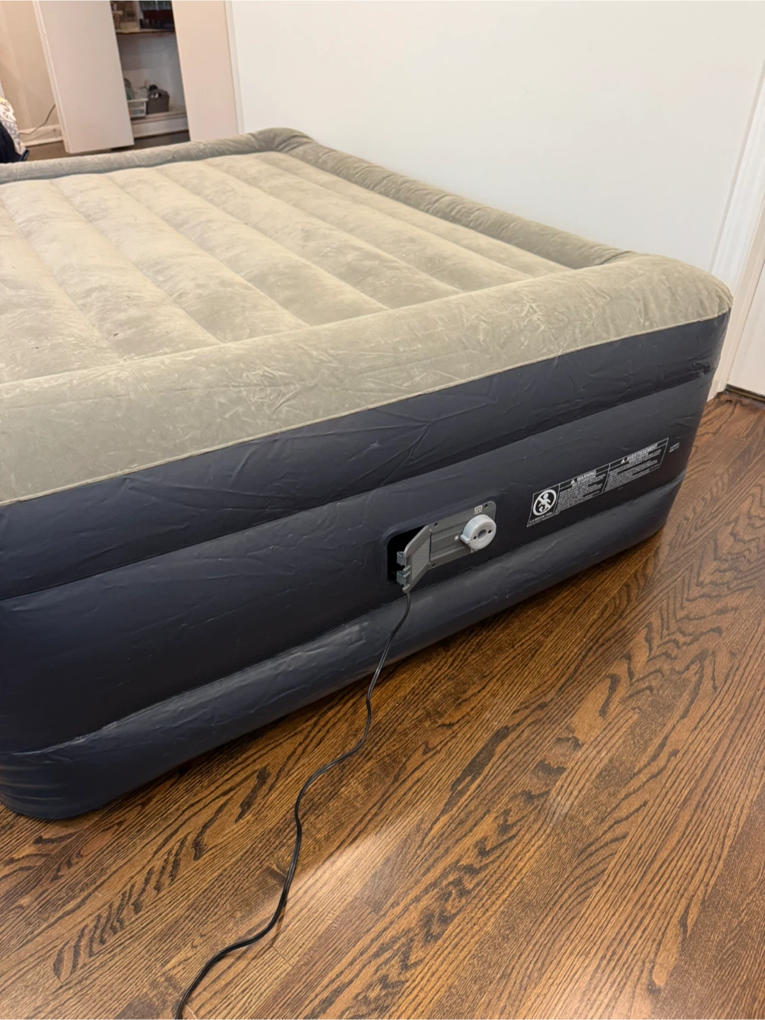 Queen Size Air Mattress - photo 3