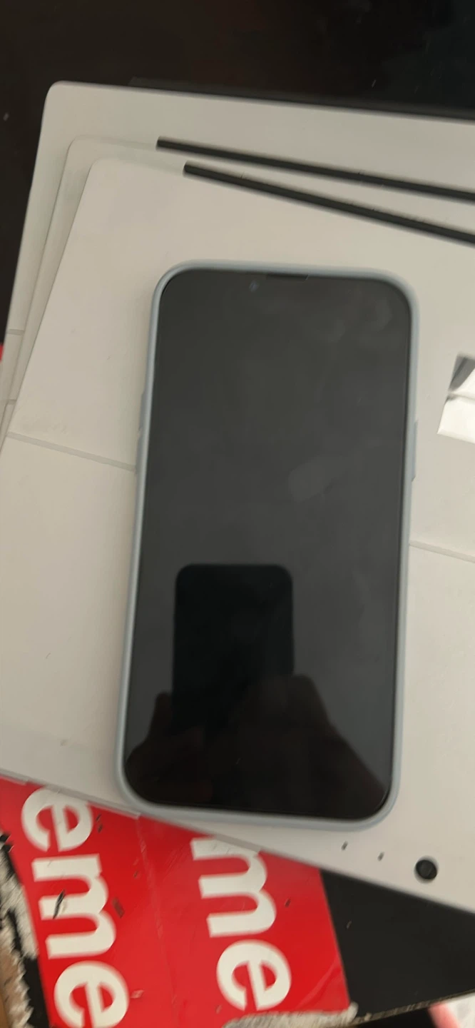 iPhone 13 Pro Max with Case 128 GB - photo 3
