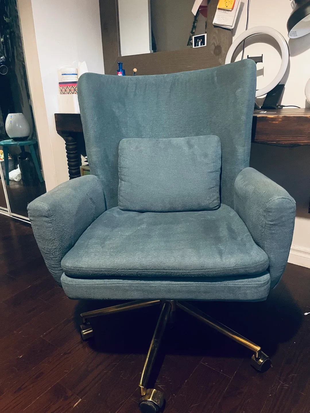 Revolving height adjustable sofa chair thumbnail