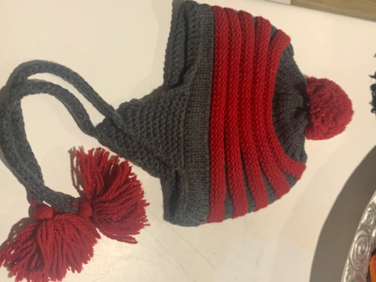 Hand-knitted Red & Grey Winter Hat image indicator(3)