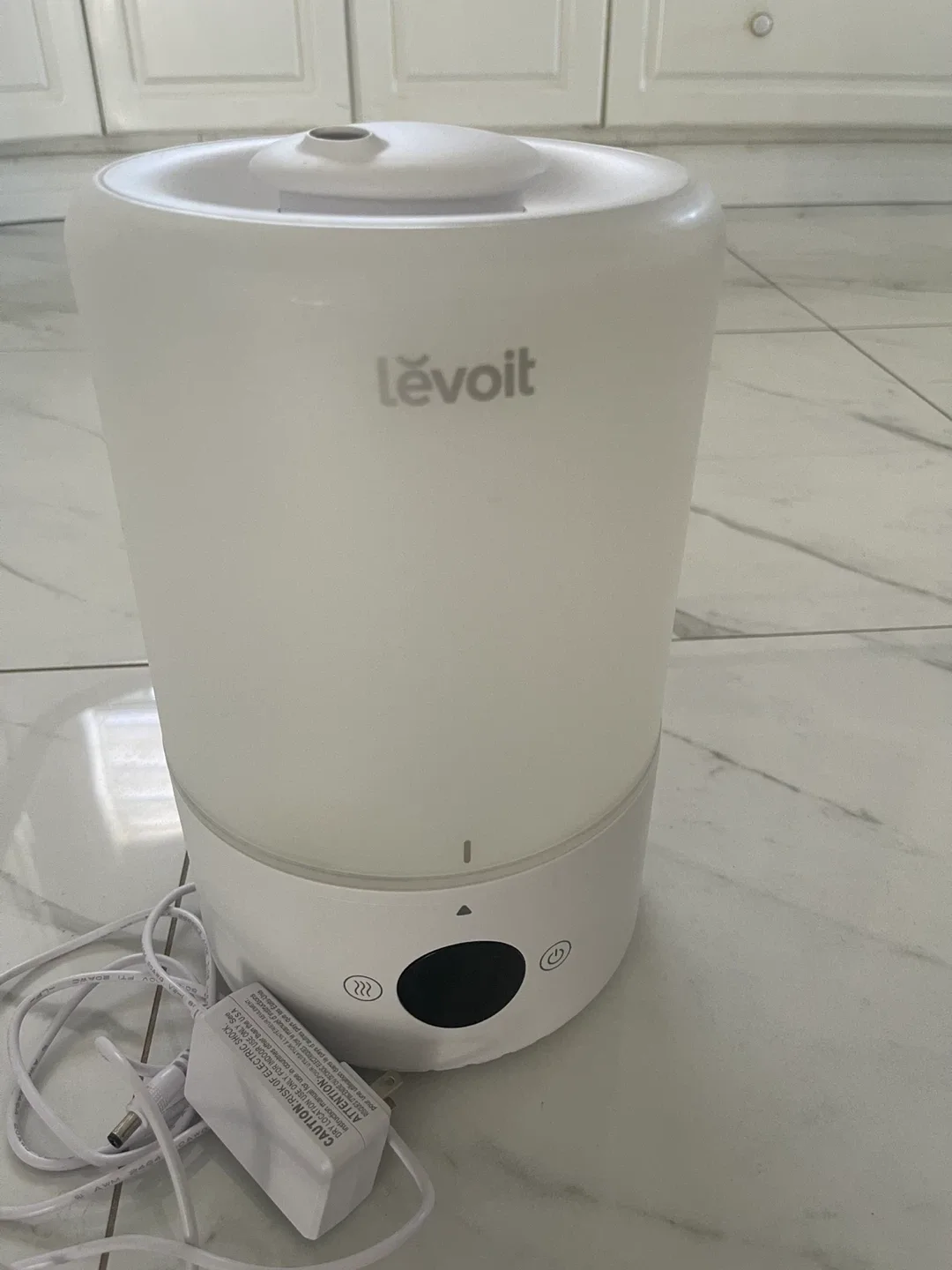 Levoit Humidifier with Power Adapter image indicator(3)