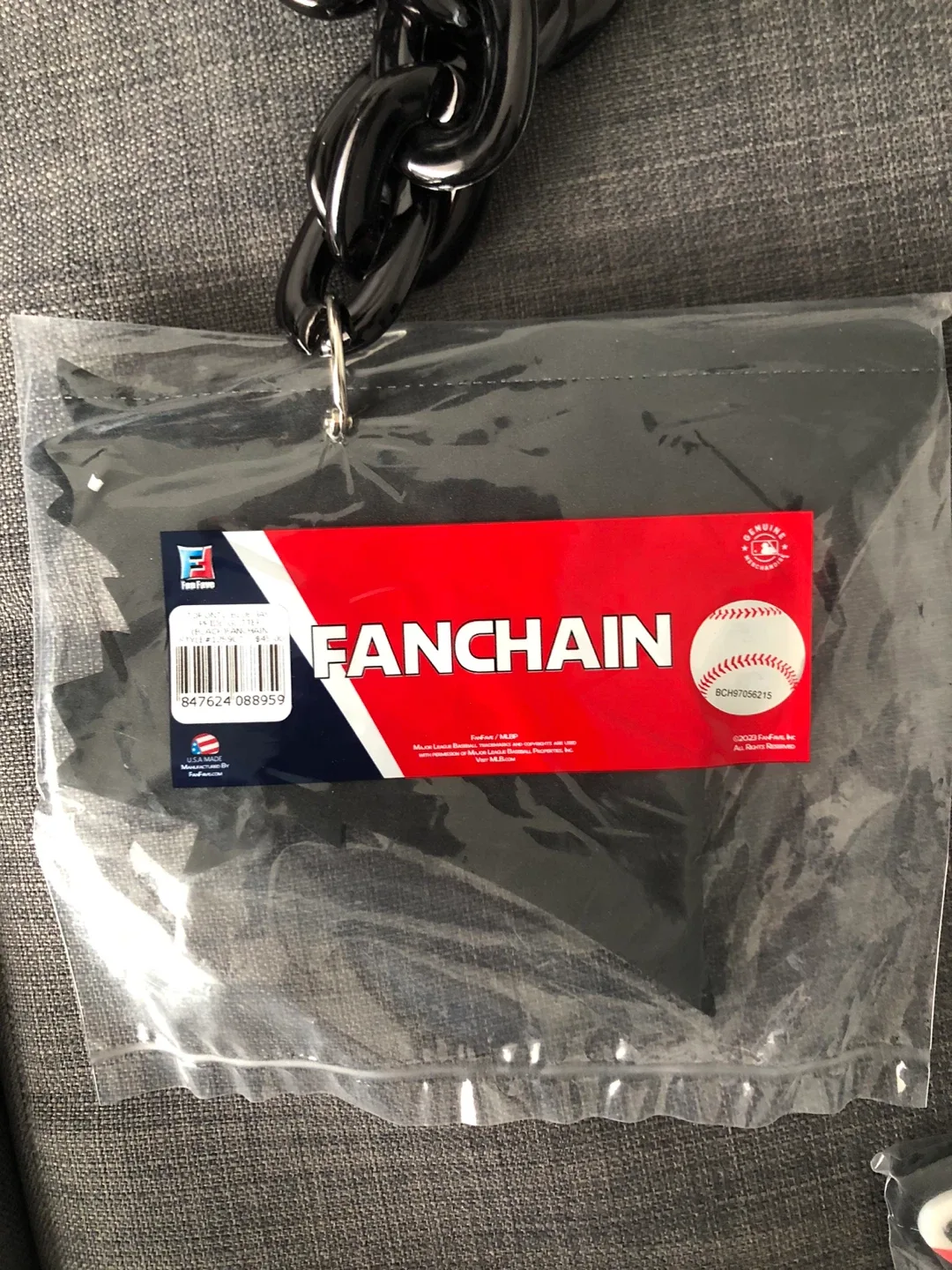 Toronto Blue Jays Big logo Fan chain image indicator(2)