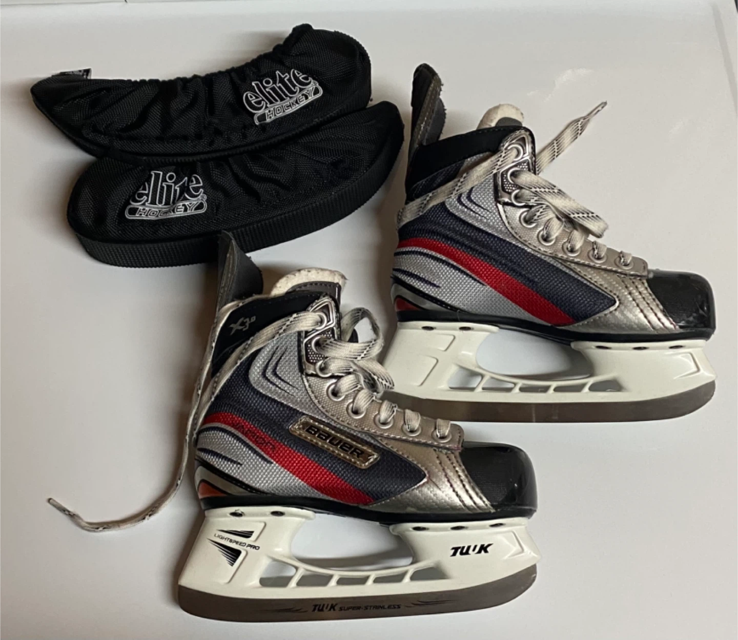 Bauer X30 Ice Hockey Skates with Blade Covers Size US Y13
