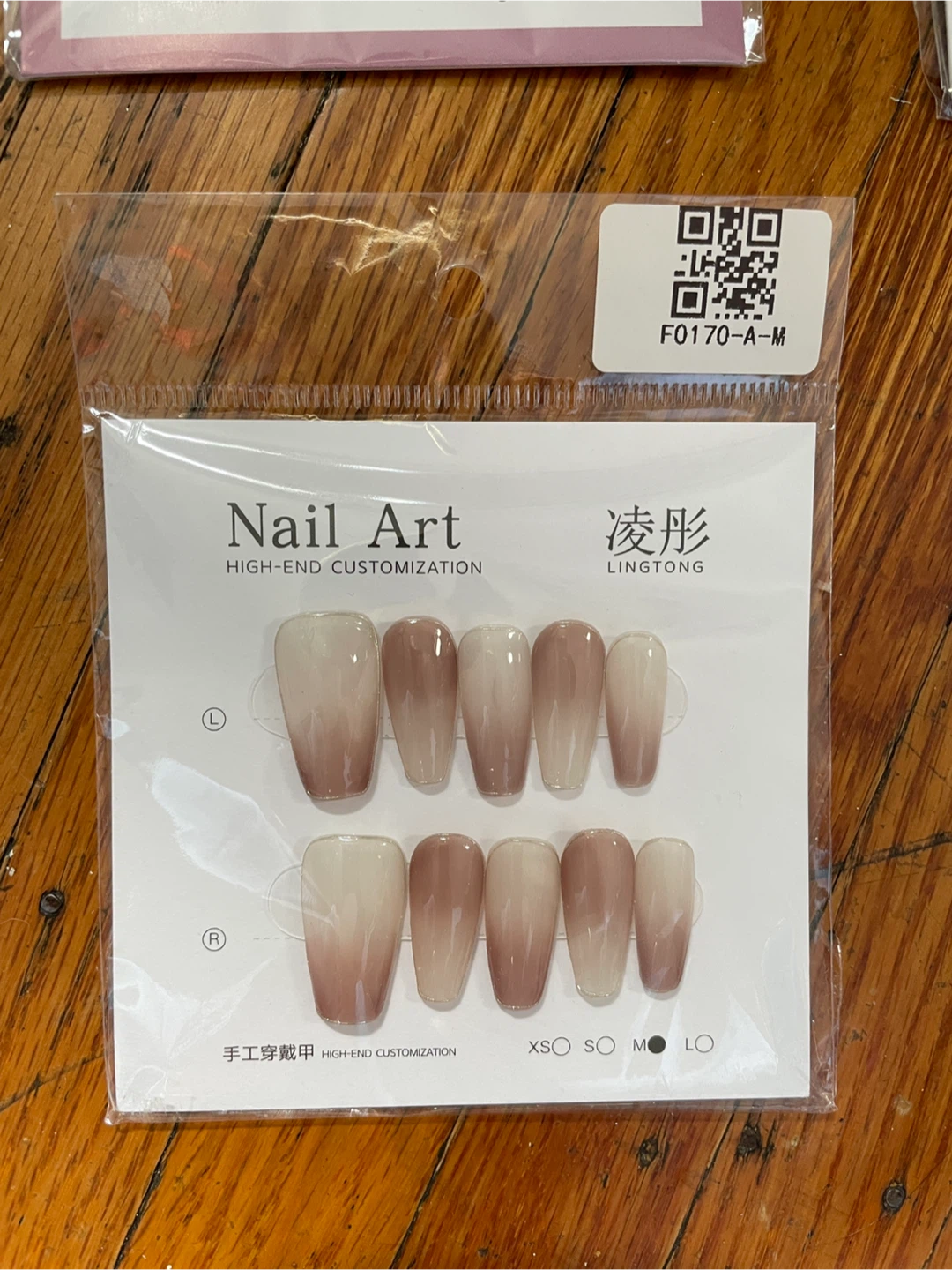 Nail Art - High-End Customization