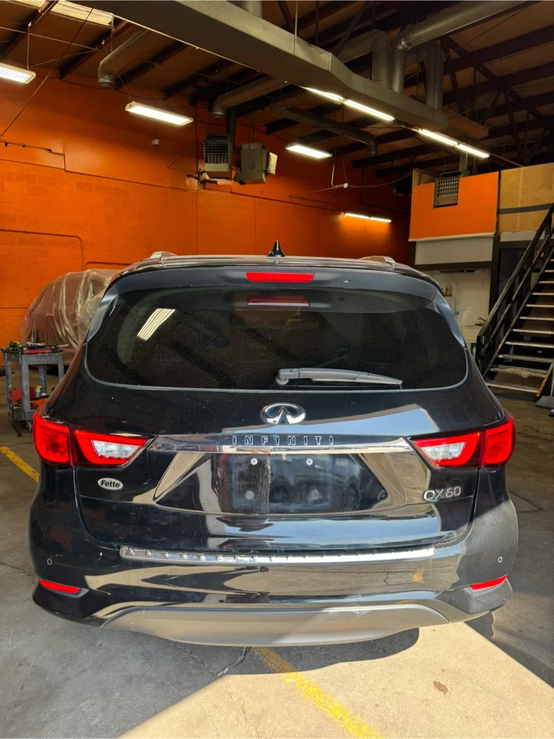 2016 Infiniti QX60 · 3.5 Sport Utility 4D image indicator(3)