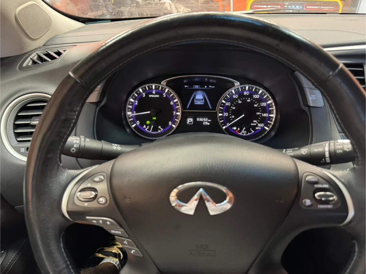 2016 Infiniti QX60 · 3.5 Sport Utility 4D image indicator(10)