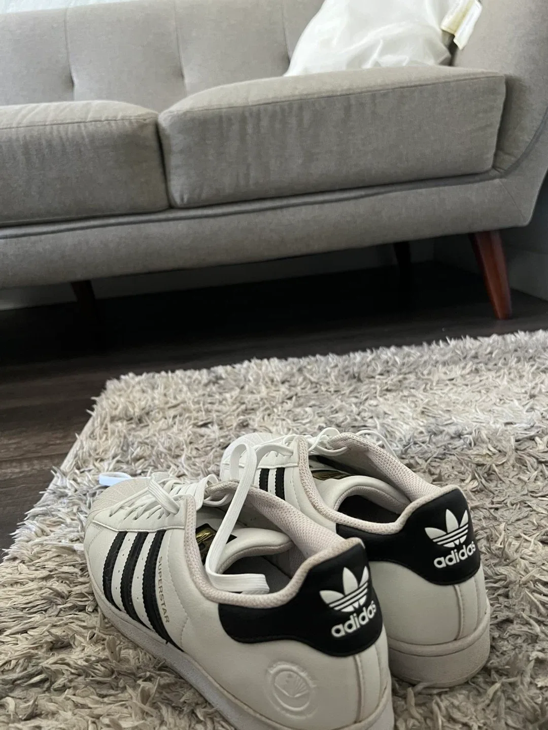 Adidas Superstars - Men’s Size 9 image indicator(2)