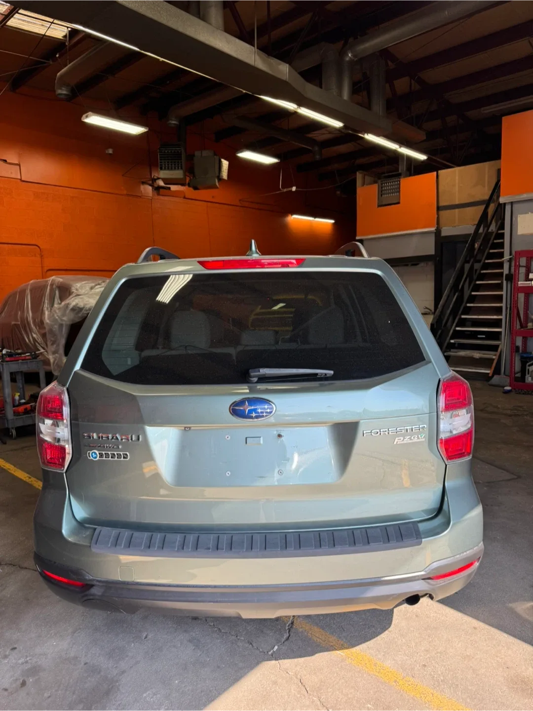 2016 Subaru Forester · 2.5i Premium Sport Utility 4D image indicator(3)