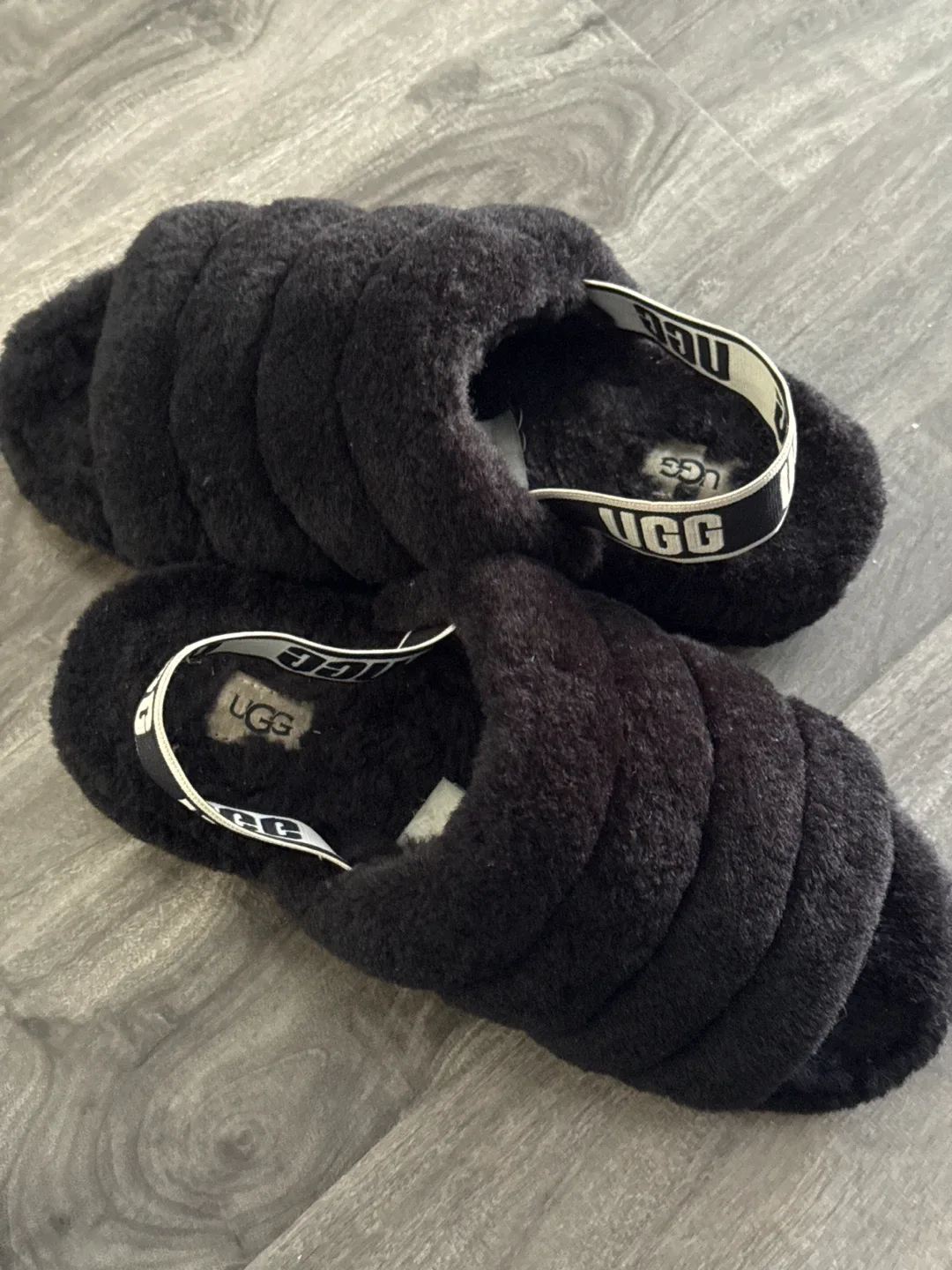 UGG Fluff Yeah Slides - Black thumbnail
