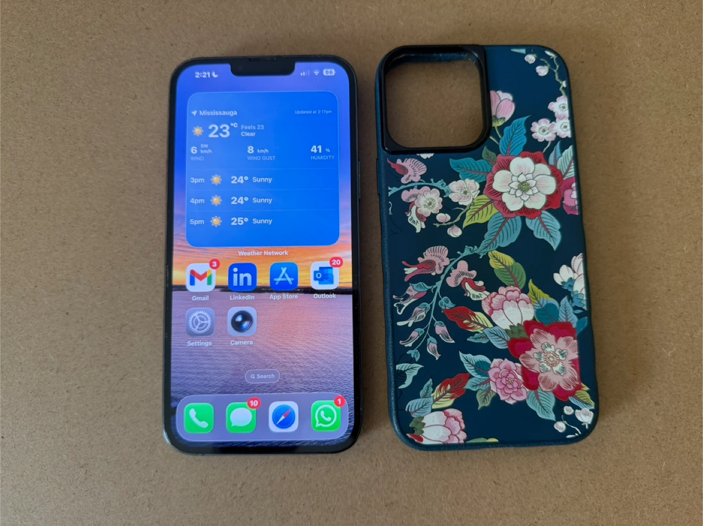 iPhone 13 Pro Max - photo 3