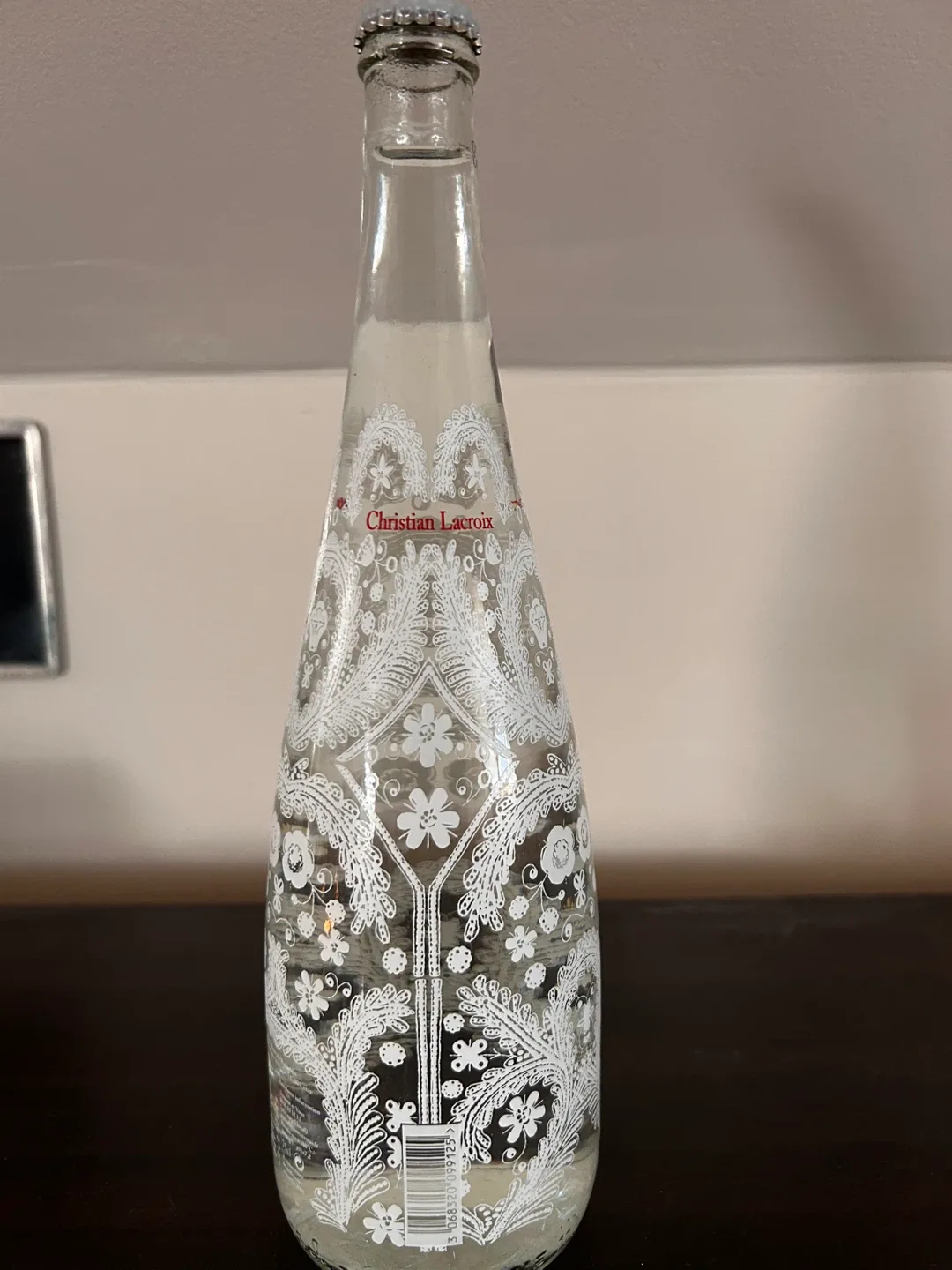 Christian Lacroix x Evian Limited Edition Bottle image indicator(2)