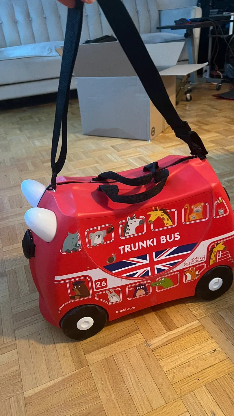 Trunki Bus Truck Suitcase image indicator(2)
