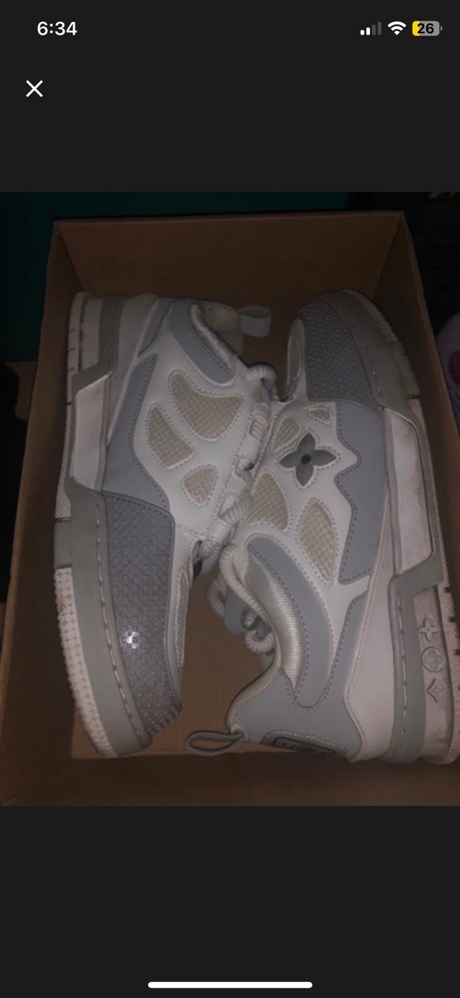 Louis Vuitton White/Grey Sneakers size 11
