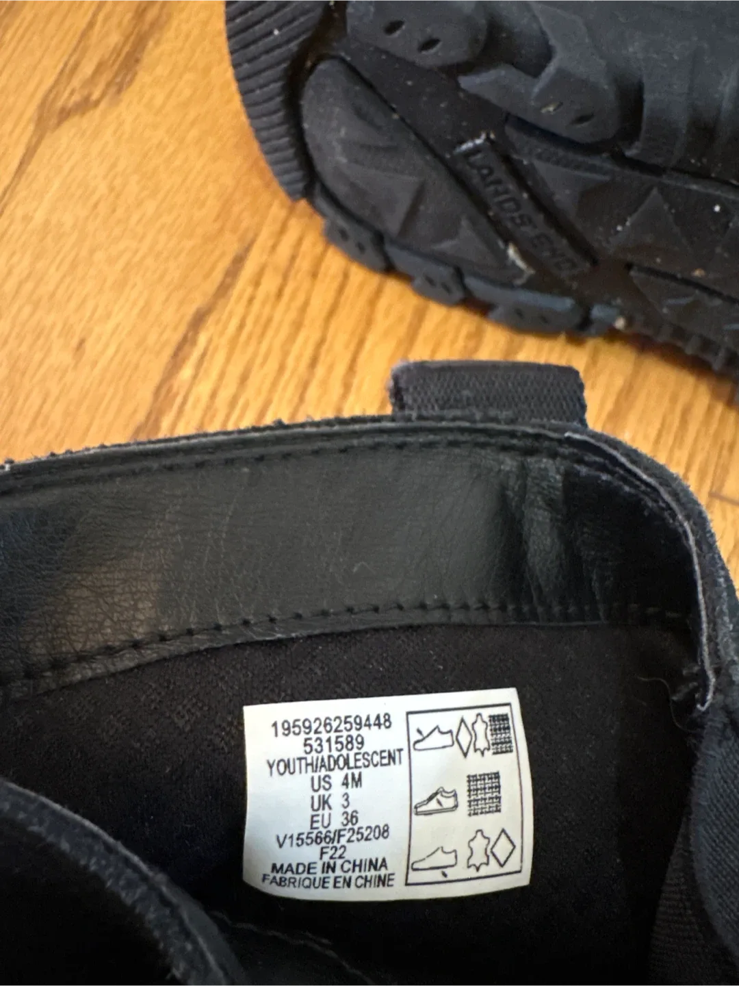 Lands' End Youth/Adolescent Boots - Size 4M image indicator(3)