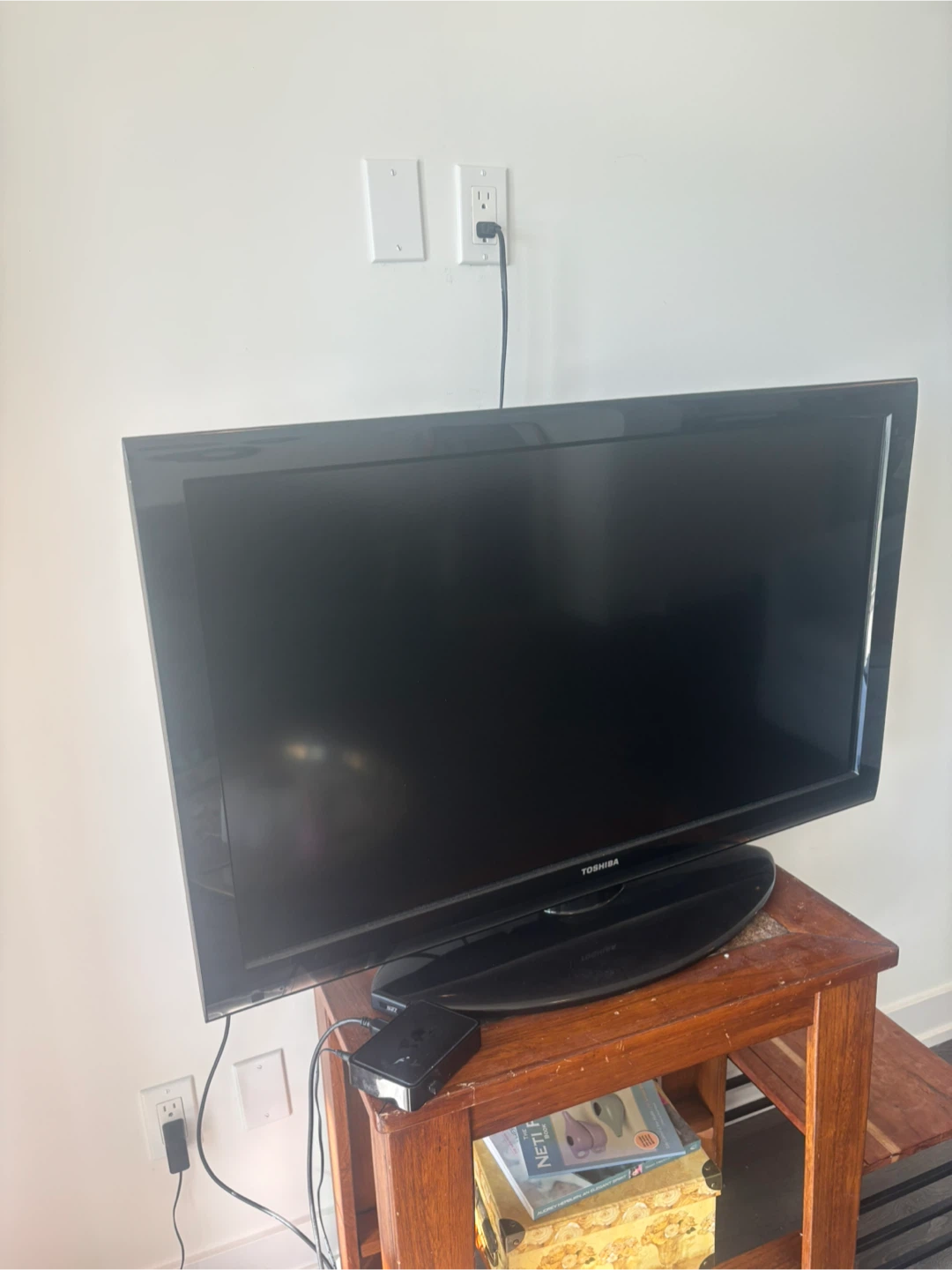 Toshiba Flat Screen TV - photo 3