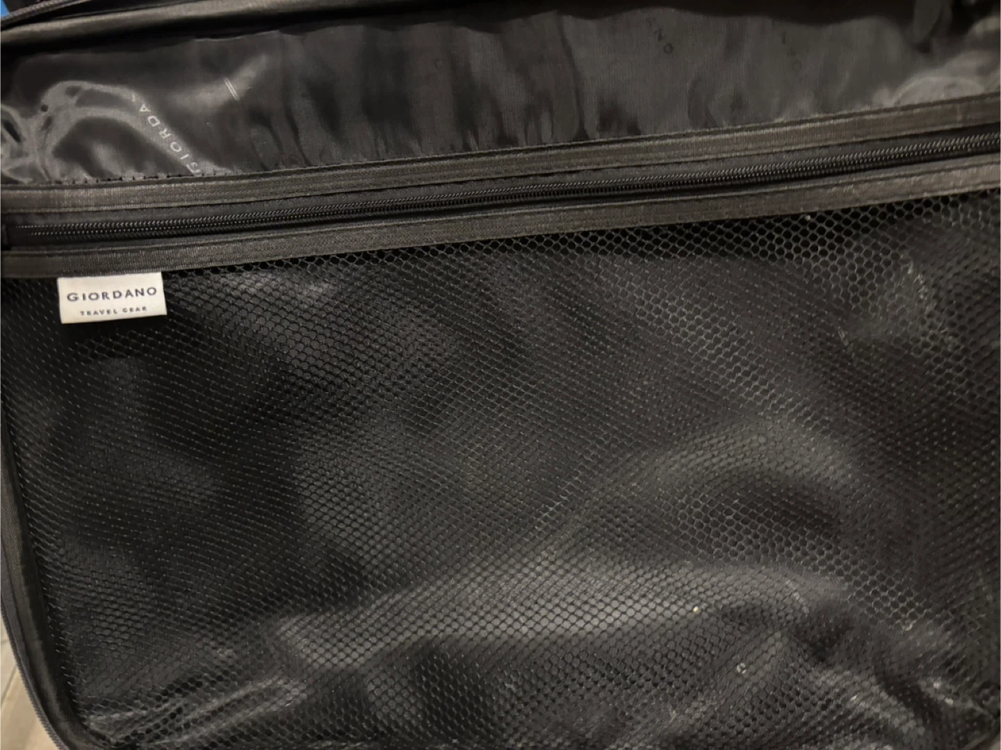 Giordano Rolling Suitcase - photo 3