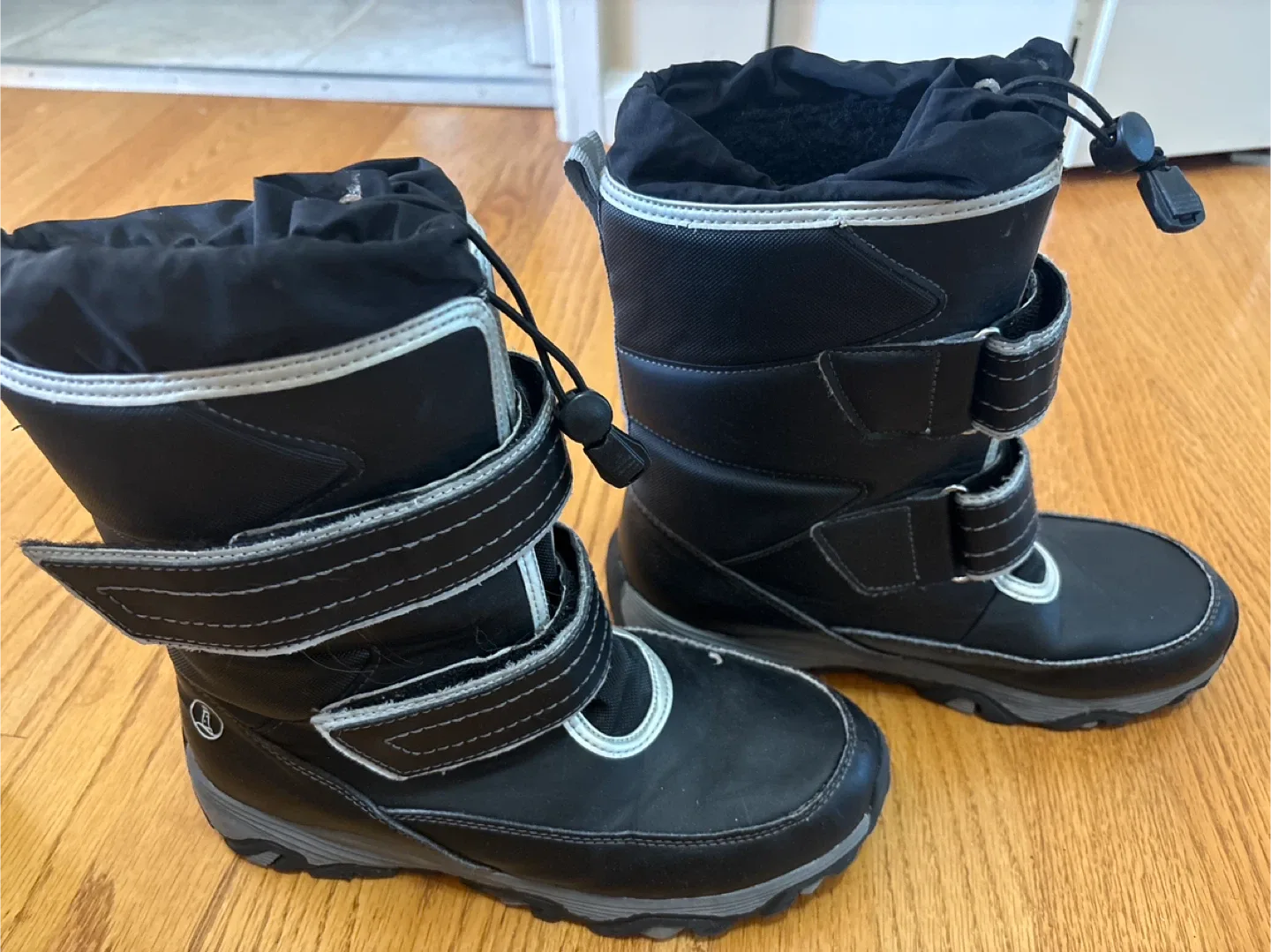 Lands' End Youth Snow Boots - Size 5M image indicator(4)