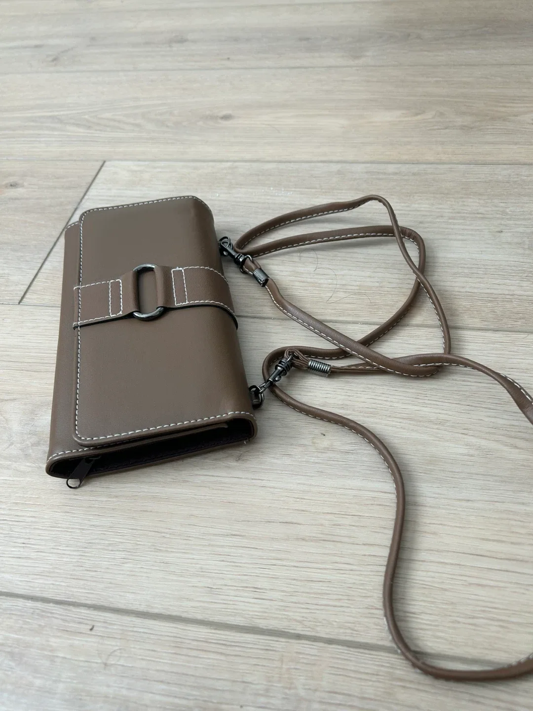 Brown Crossbody Wallet with Strap image indicator(2)