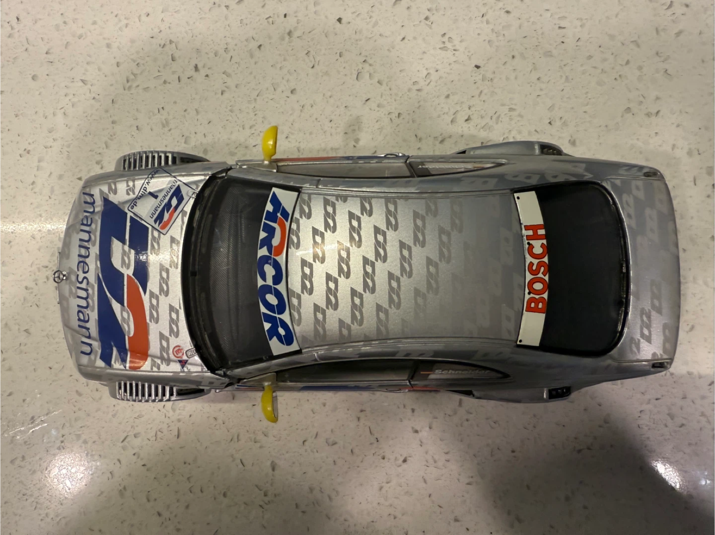 Maisto 2000 Mercedes-Benz CLK DTM - photo 4
