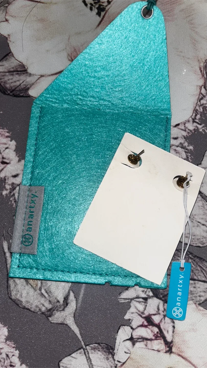 Anartxy Teal Jewelry Pouch with Lavender Studded Earrings (BNWT) image indicator(4)