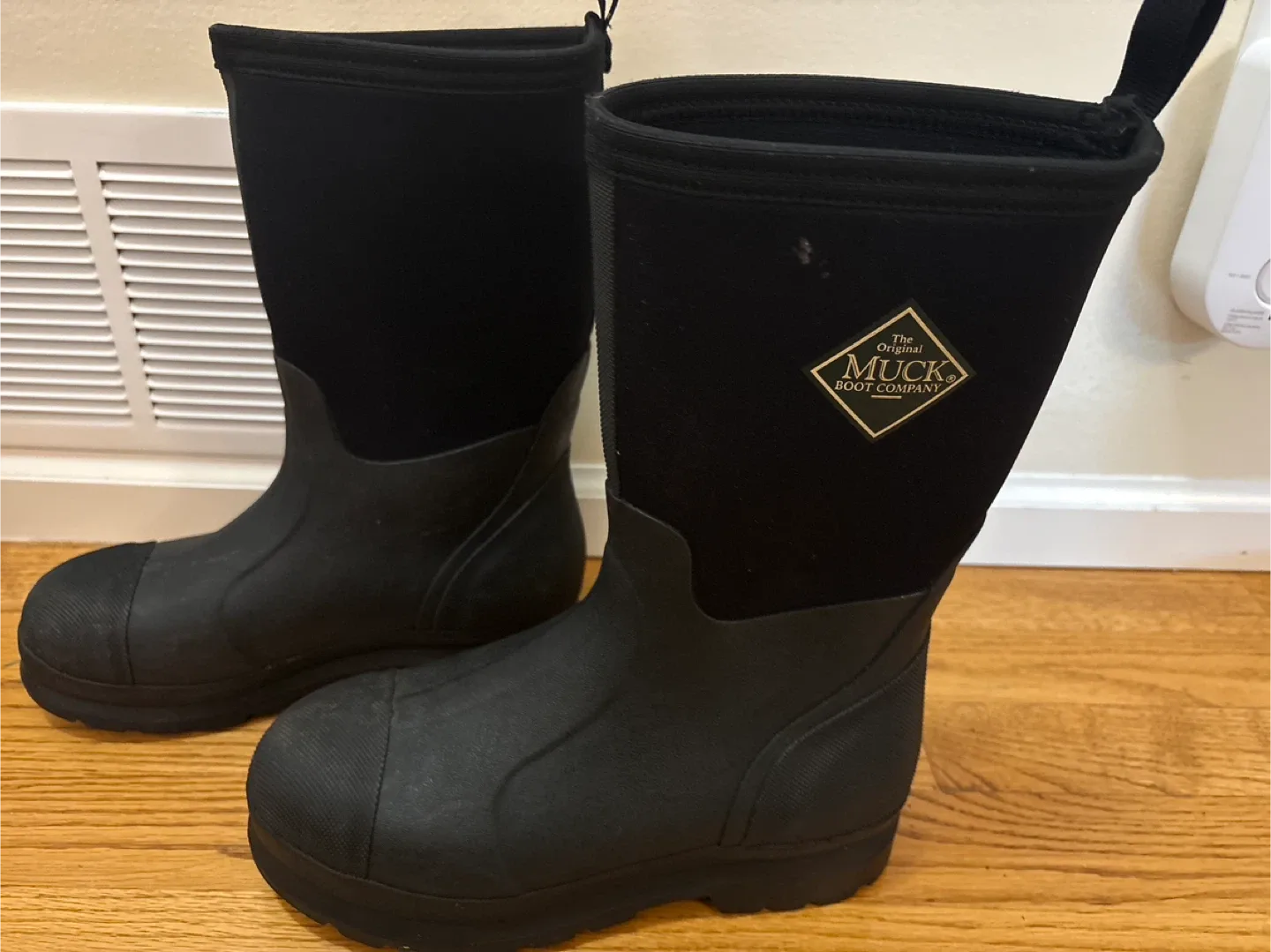 Unisex Muck Boot Co. Size 5 men’s / 6.5 women’s image indicator(2)