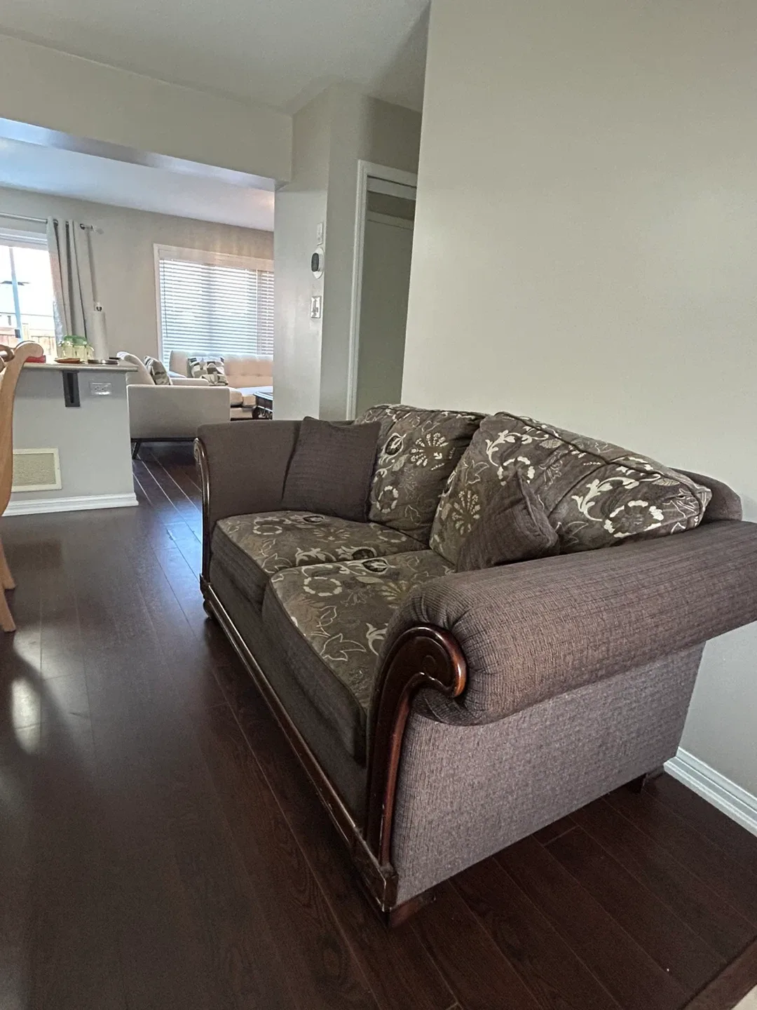 Brown Floral Patterned Loveseat Sofa image indicator(4)