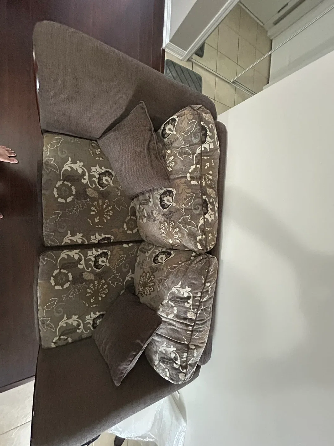 Brown Floral Patterned Loveseat Sofa image indicator(3)