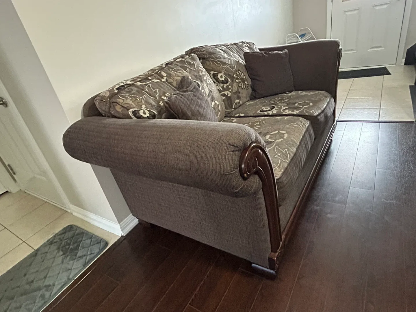 Brown Floral Patterned Loveseat Sofa image indicator(6)