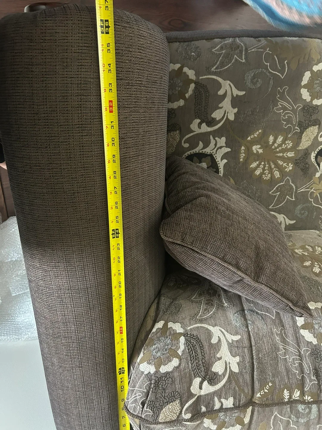 Brown Floral Patterned Loveseat Sofa image indicator(10)