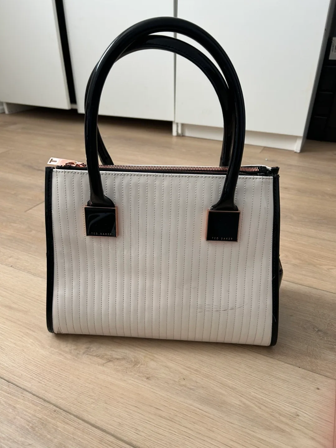 Ted Baker London White Tote Bag image indicator(2)