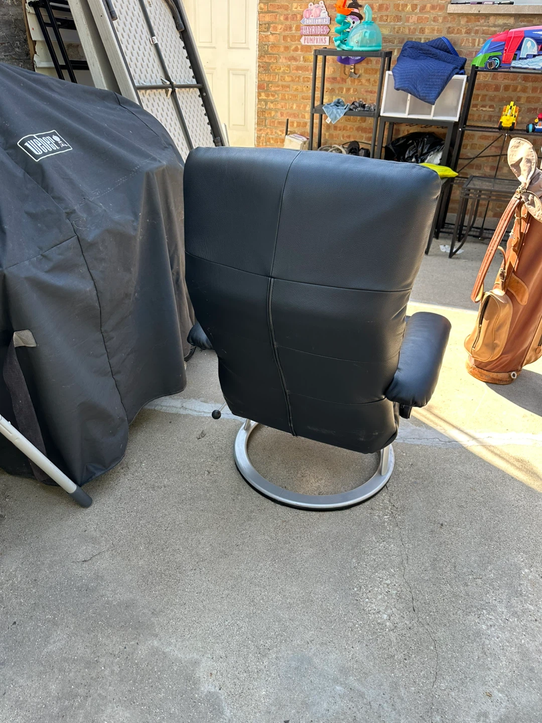 Black Leather Recliner Chair - photo 3