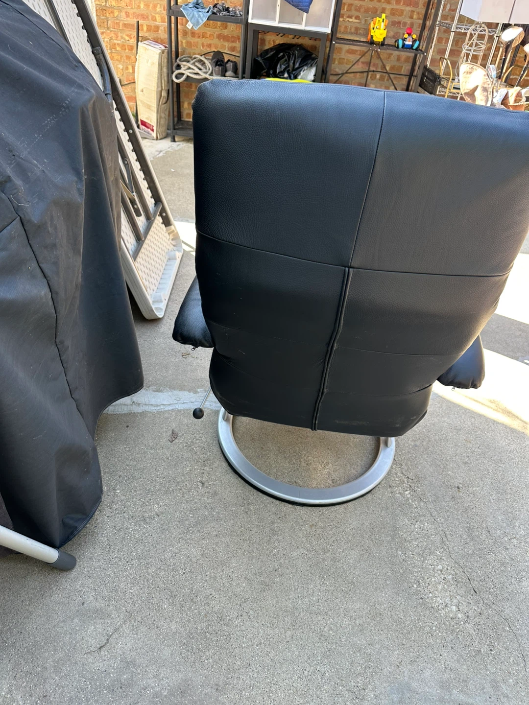 Black Leather Recliner Chair - photo 4
