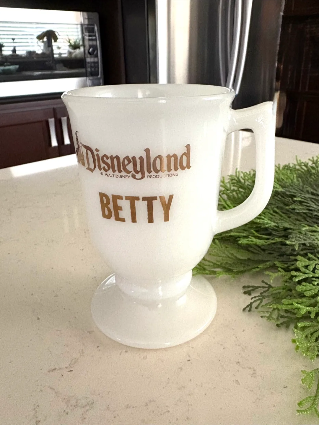 Vintage Disneyland Betty Milk Glass Mug image indicator(5)