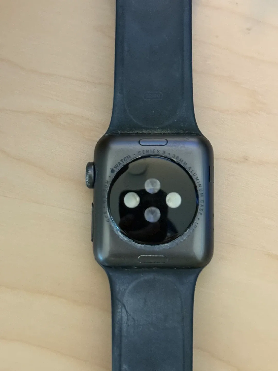 Apple Watch Series 3 38mm Aluminum Case image indicator(3)